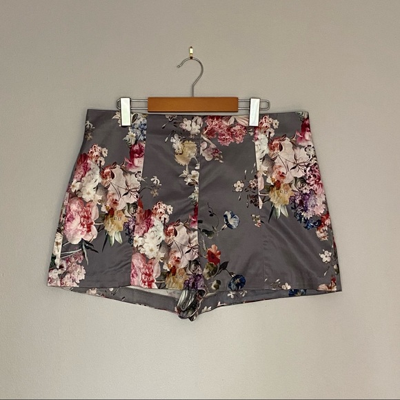 ASOS River Island High Waist Satin Floral Shorts - Picture 1 of 6
